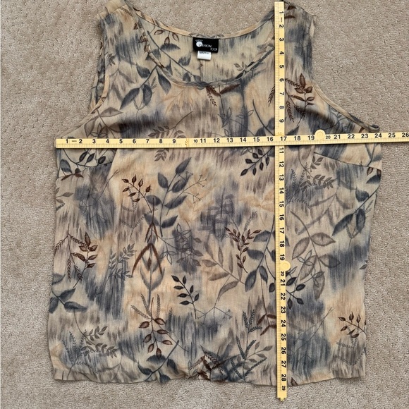 FIRST OPTION TOO Women’s Tan Floral Trees Sleeveless Blouse-PLUS 3X - Picture 8 of 8